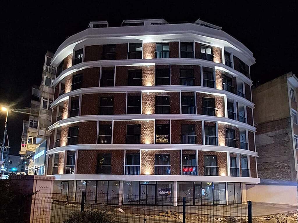 parlaklar group köşe cadde projesi